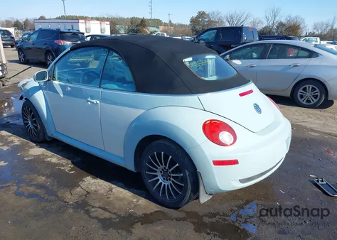 2010 Volkswagen New Beetle 2.5L Final Edition z USA, uszkodzony, nr VIN 3VWRG3AL0AM009953